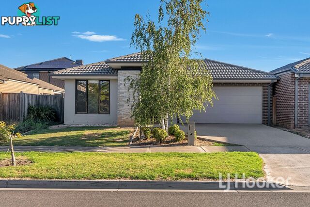 11 Lambro Way POINT COOK VIC 3030