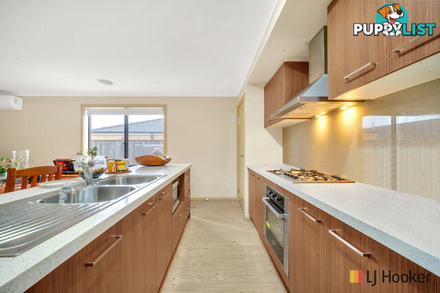 136 Eminence Boulevard DOREEN VIC 3754