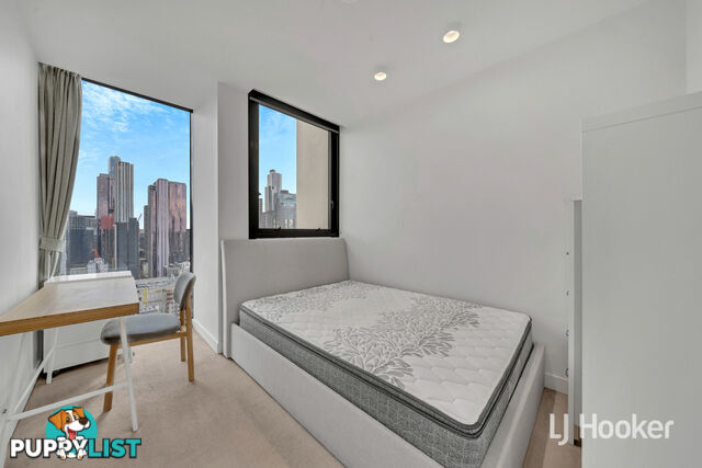 2409/33 MacKenzie Street MELBOURNE VIC 3000