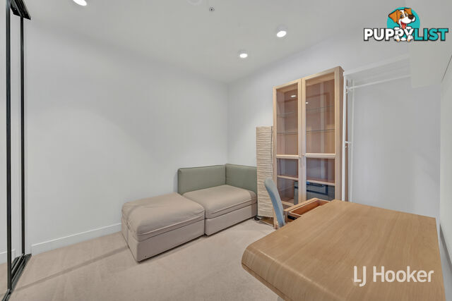2409/33 MacKenzie Street MELBOURNE VIC 3000