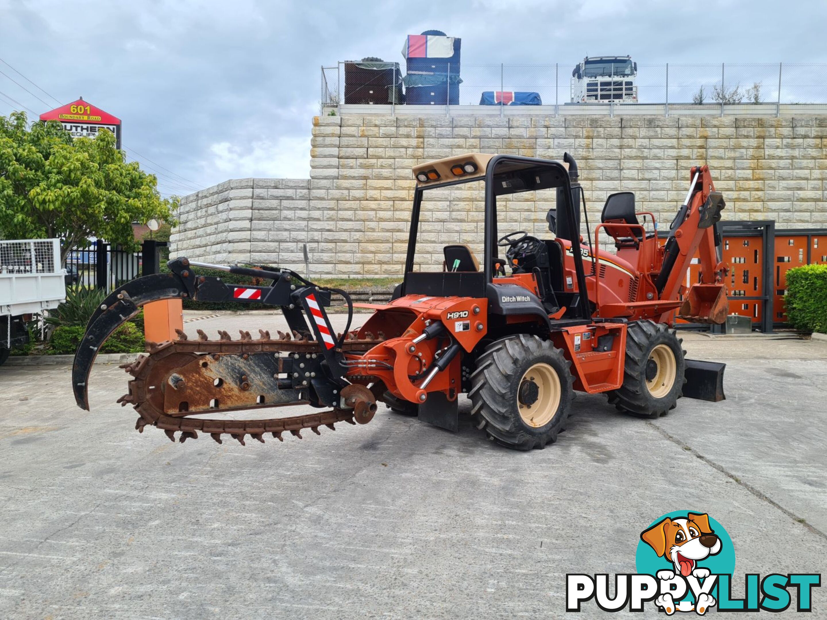  Ditch Witch RT95 Trencher (Stock No. 72869)