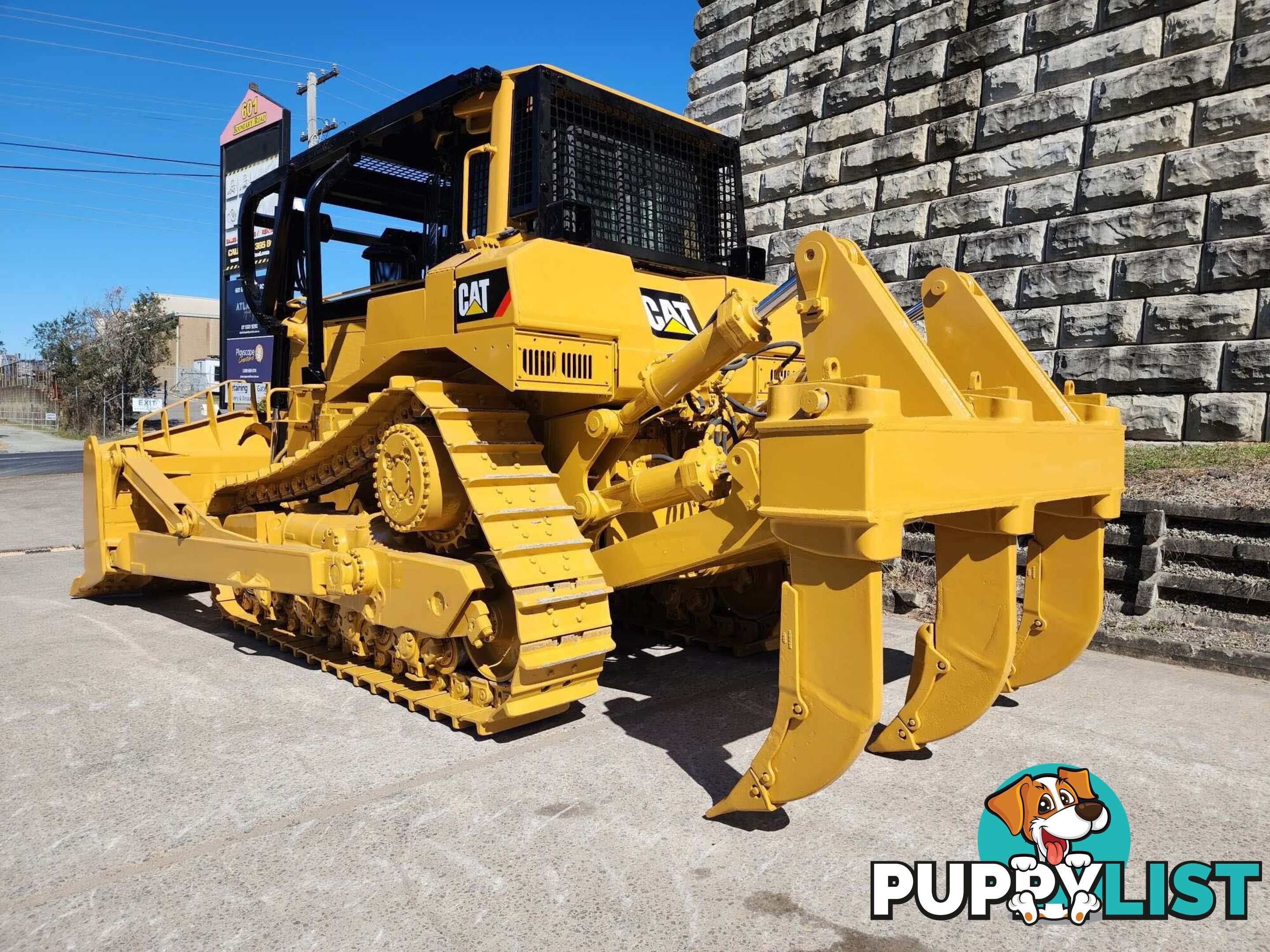 Caterpillar D8R Bulldozer (Stock No. 97453) 