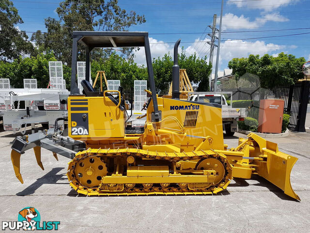 Komatsu D20A-7 dozer with Rippers