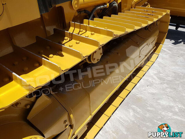 CATERPILLAR D3K XL Bulldozer Stick Rake fitted