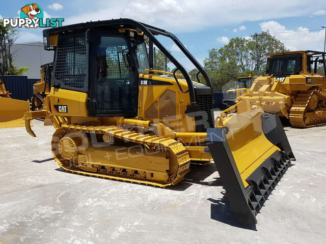 CATERPILLAR D3K XL Bulldozer Stick Rake fitted