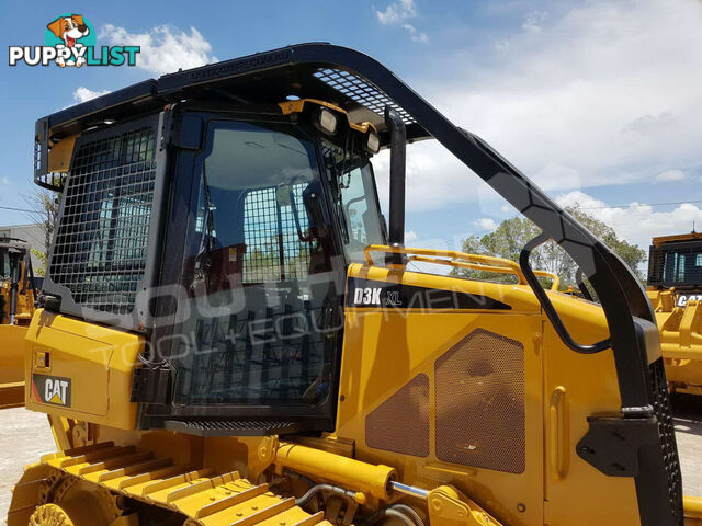 CATERPILLAR D3K XL Bulldozer Stick Rake fitted