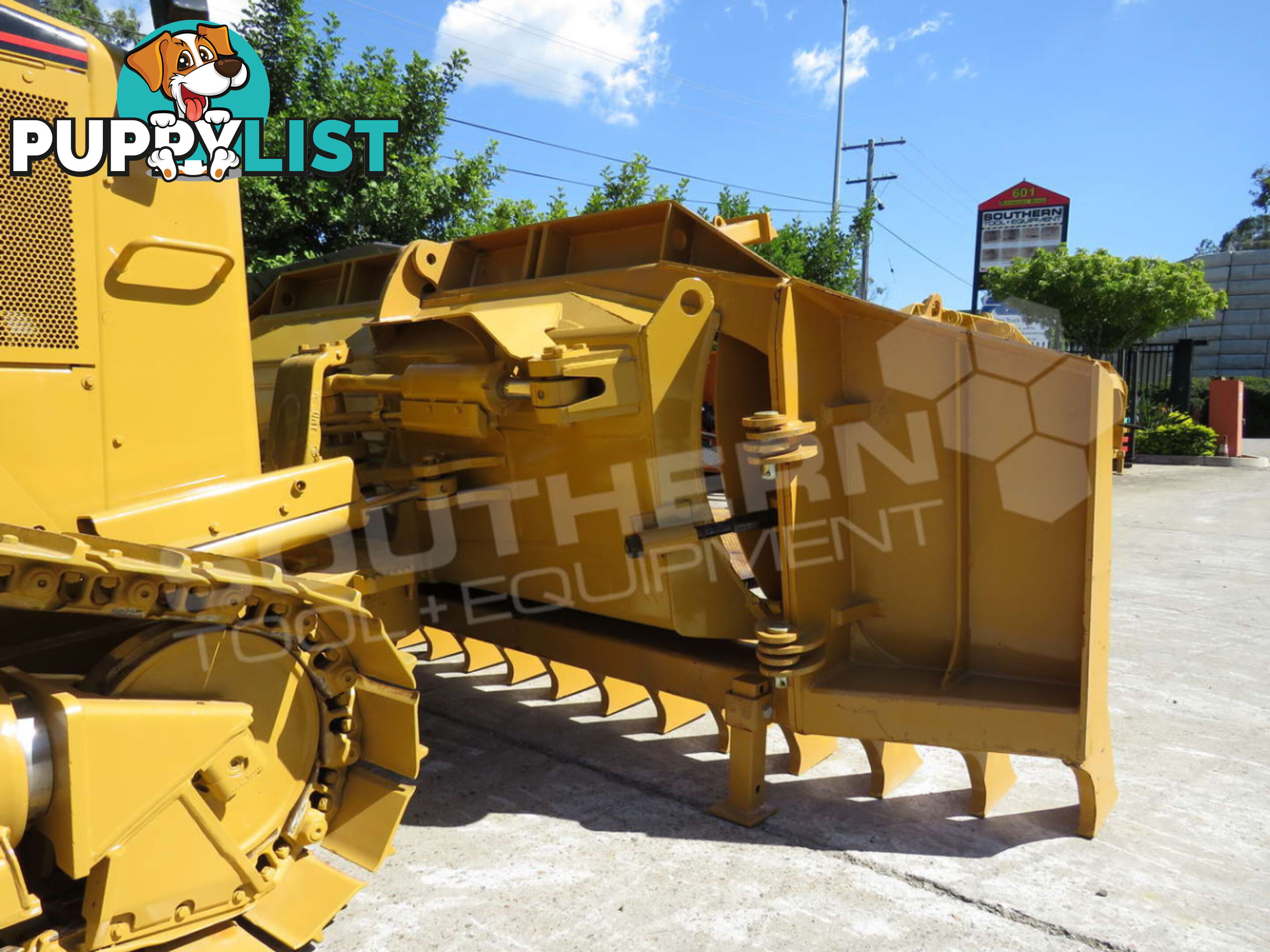 Caterpillar D5N XL Bulldozer (Stock No. 2267)