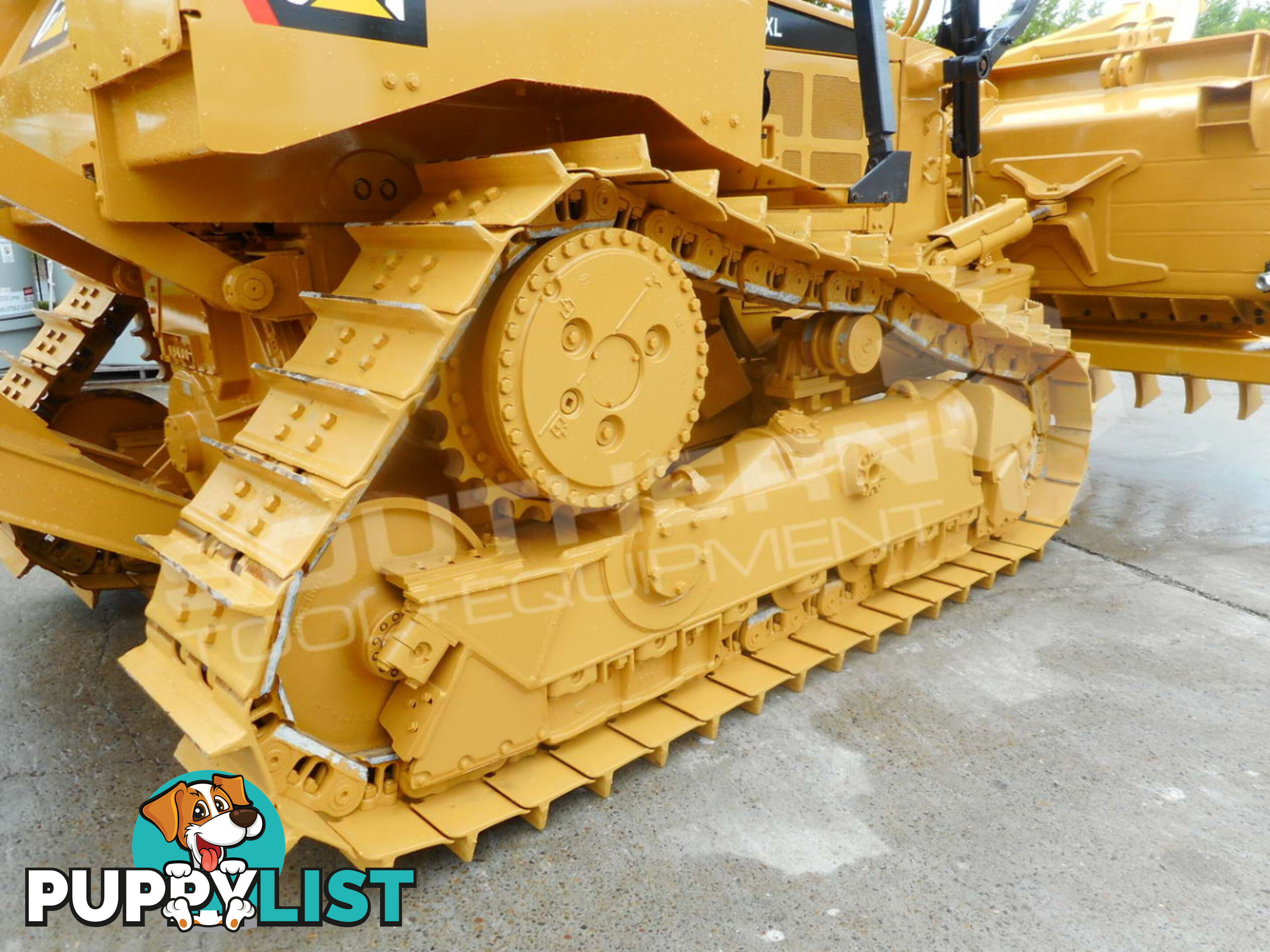 CATERPILLAR D6T XL Bulldozer CAT D6 dozer with Stick Rake & Drive in Tree Spear