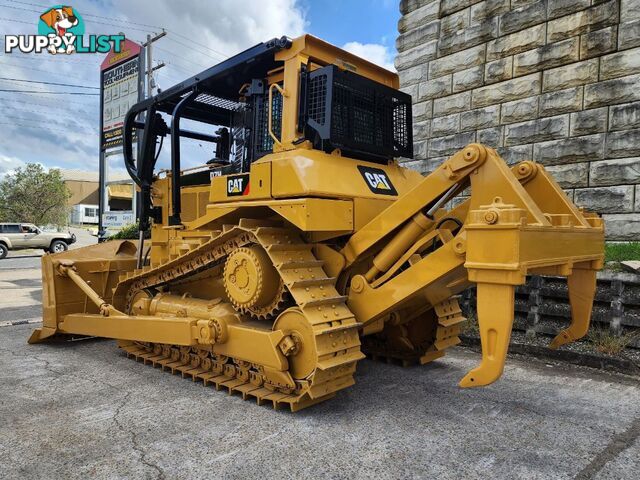 Caterpillar D7H Bulldozer