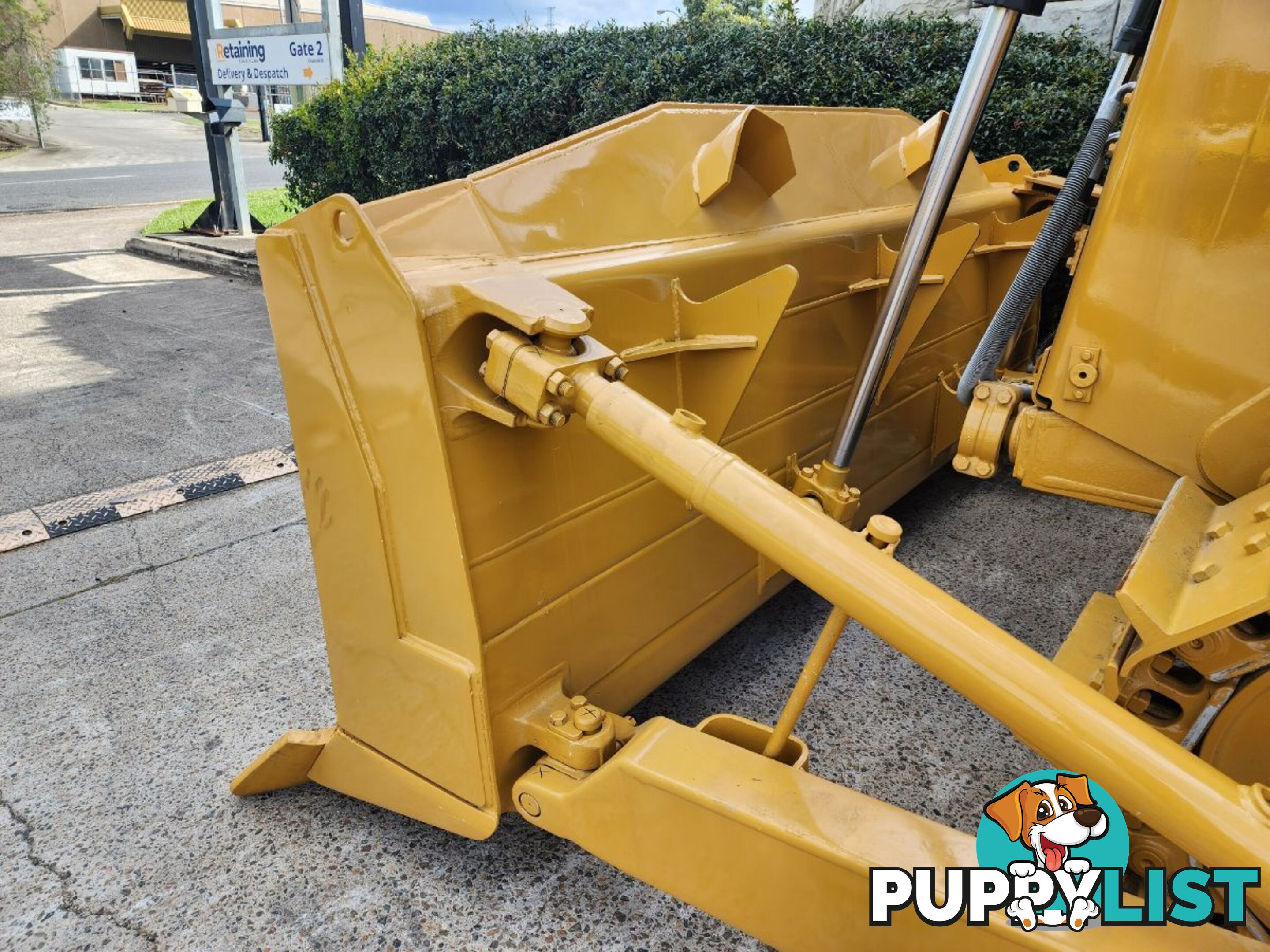 Caterpillar D7H Bulldozer