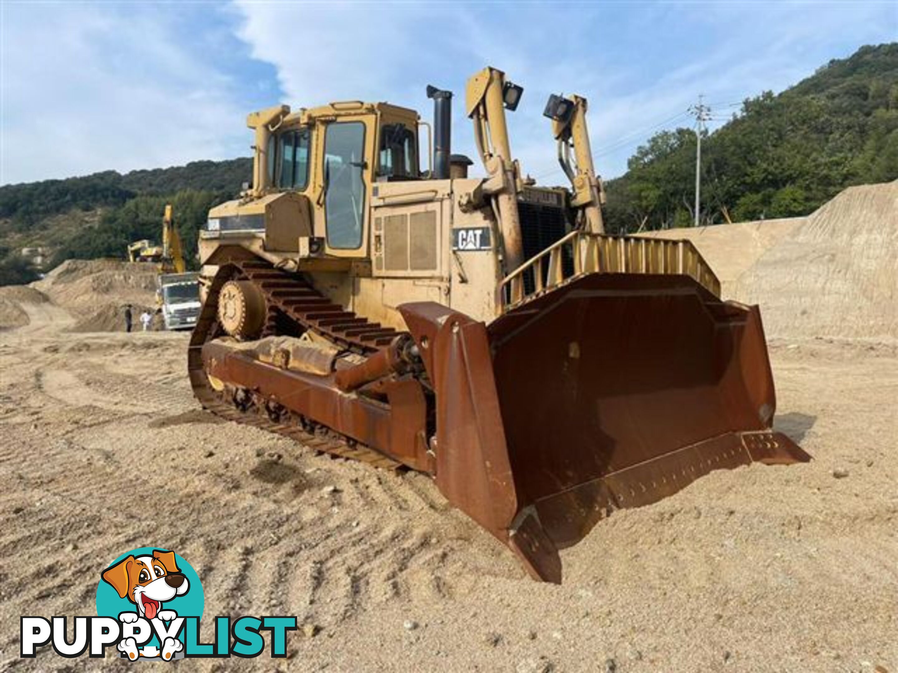 Caterpillar D8N Bulldozer (Stock No. 98573) 