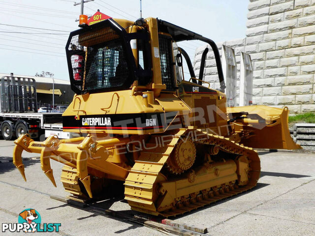 Caterpillar D5M D5N XL Dozers Screens & Sweeps