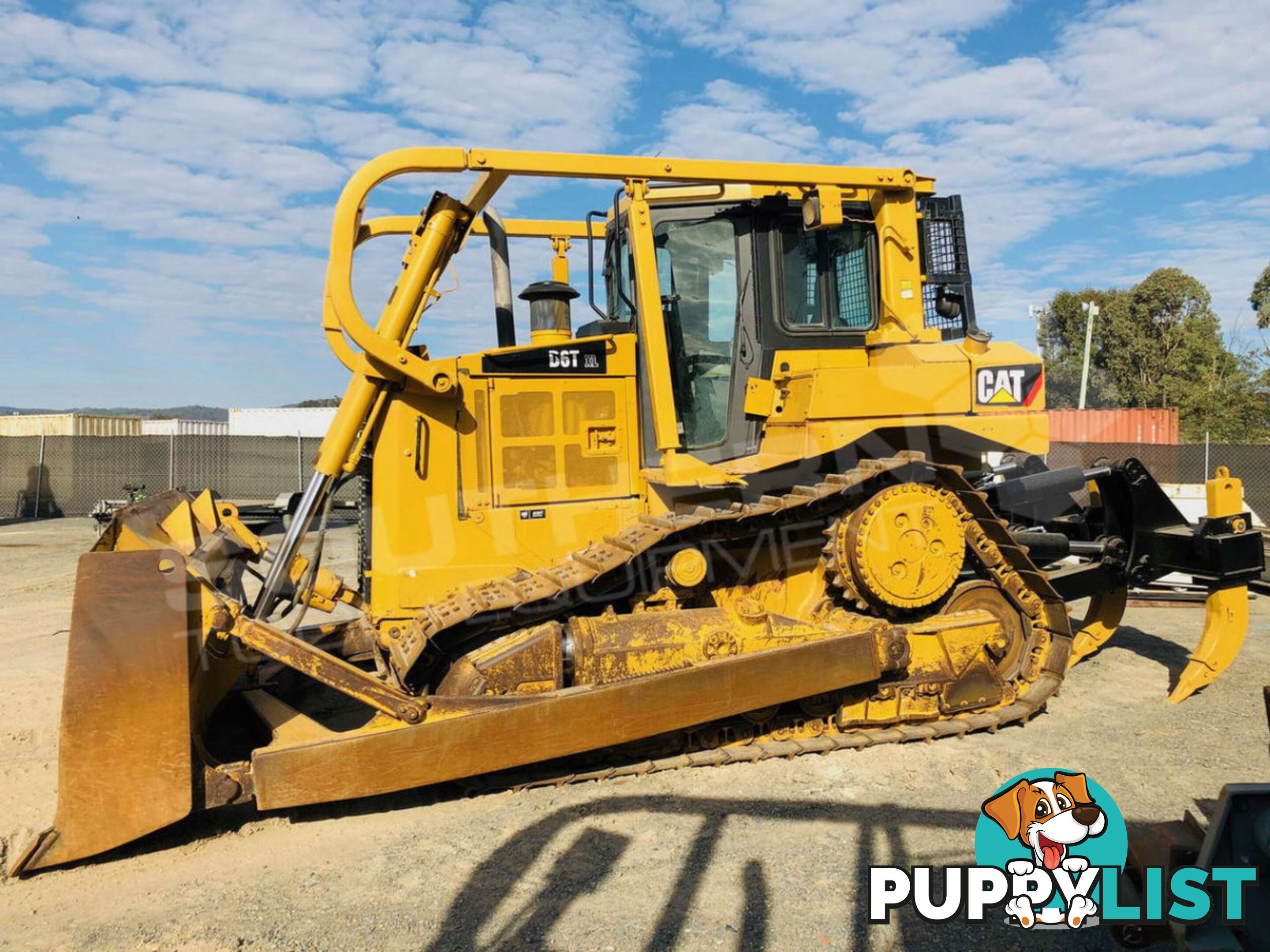 Caterpillar D6T XL Bulldozer SU Blade