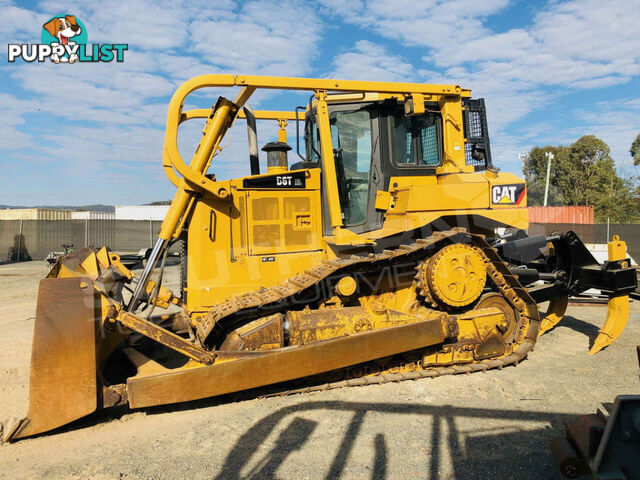 Caterpillar D6T XL Bulldozer SU Blade