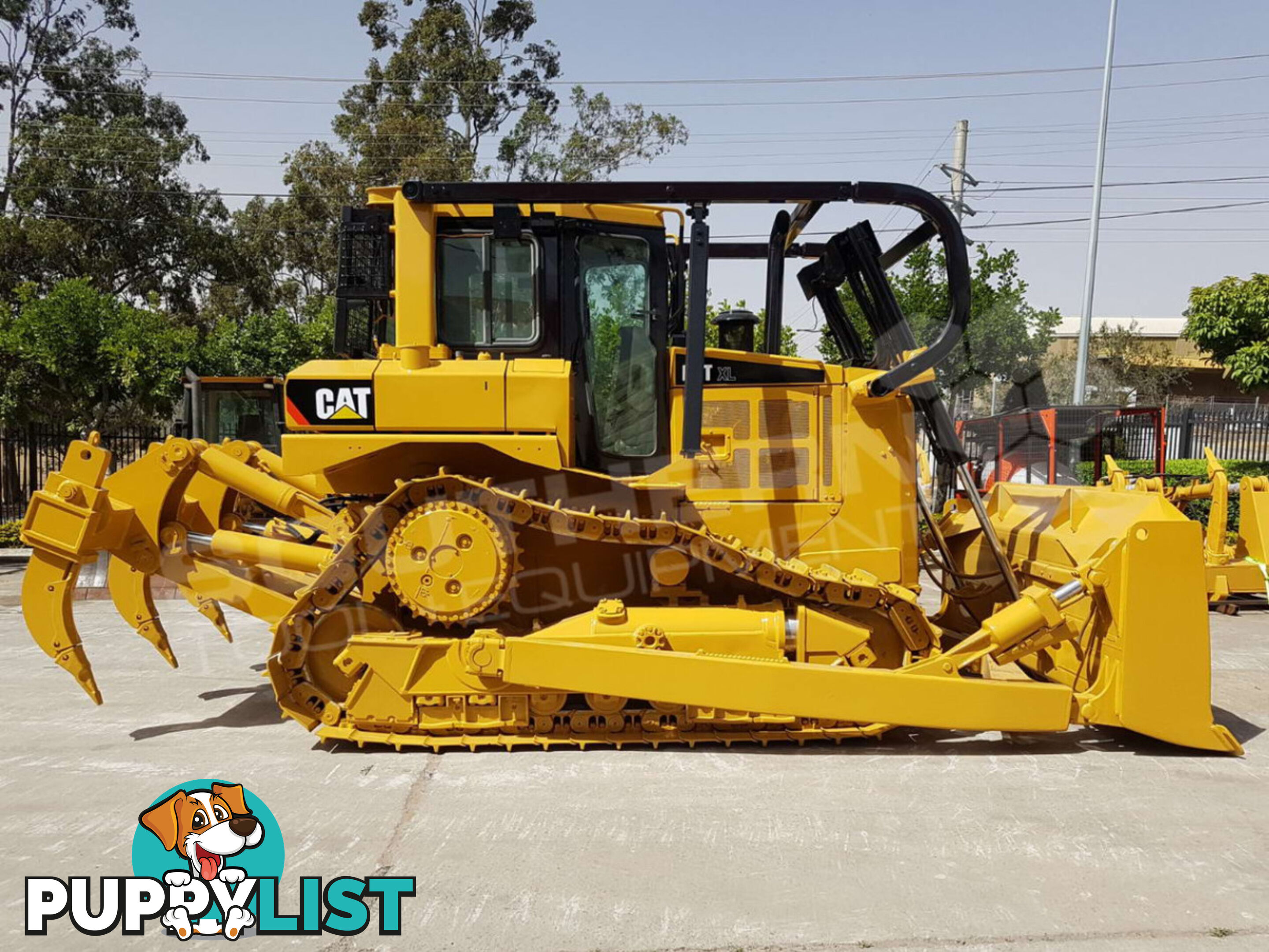 Caterpillar D6T XL Bulldozer SU Blade