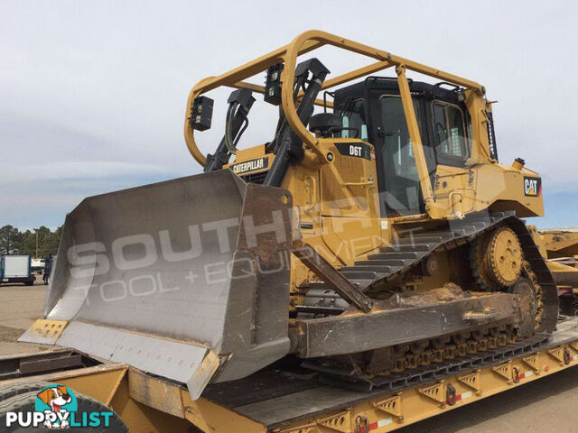 Caterpillar D6T XL SU Blade Bulldozer 