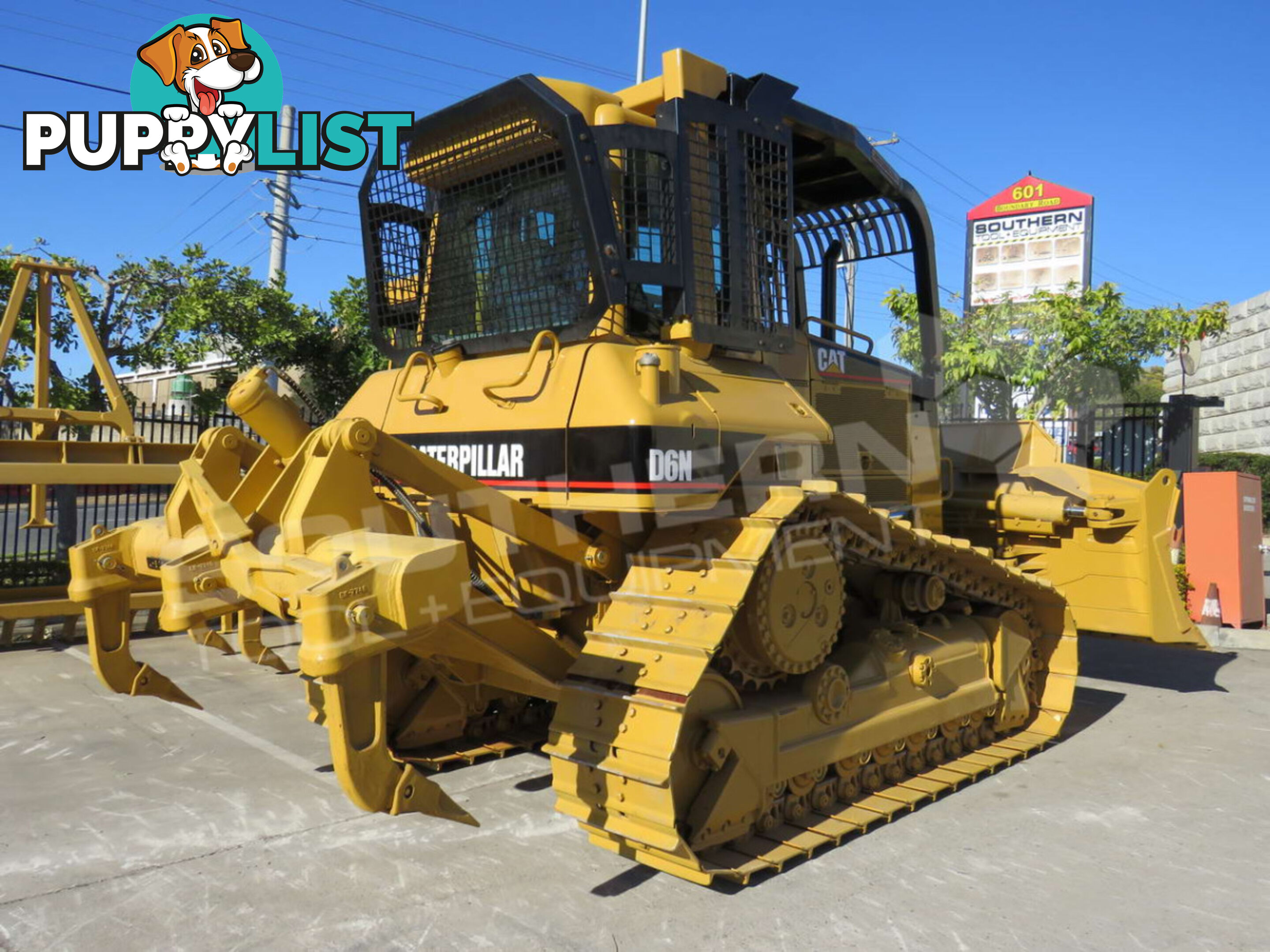 CATERPILLAR D6N XL Bulldozer w Sweeps & Screens