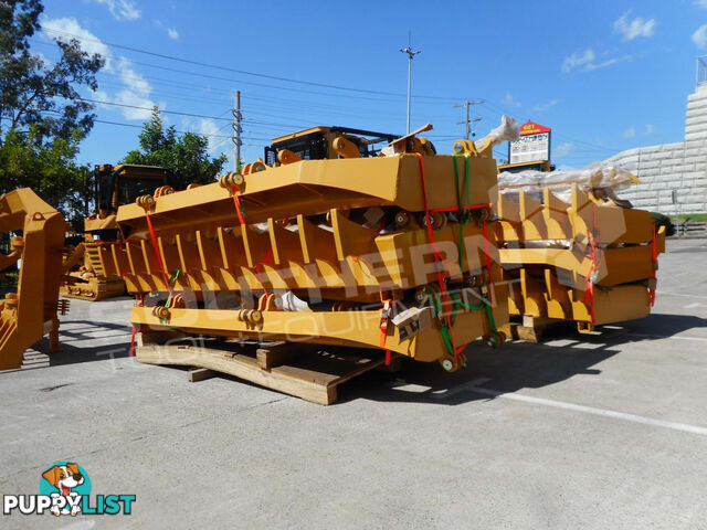 CATERPILLAR D6N XL Bulldozer w Sweeps & Screens