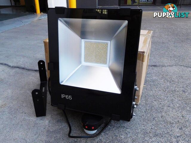 200W IP65 Water proof LED FLOOD Light - 7000k.240V/50Hz.