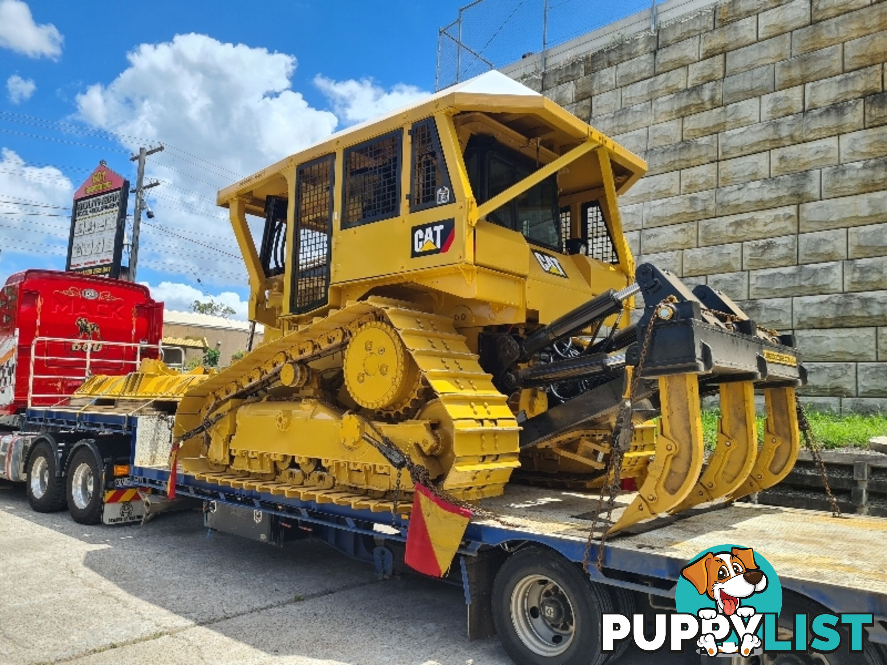 Caterpillar D6T XW Bulldozer (Stock No. 83648)