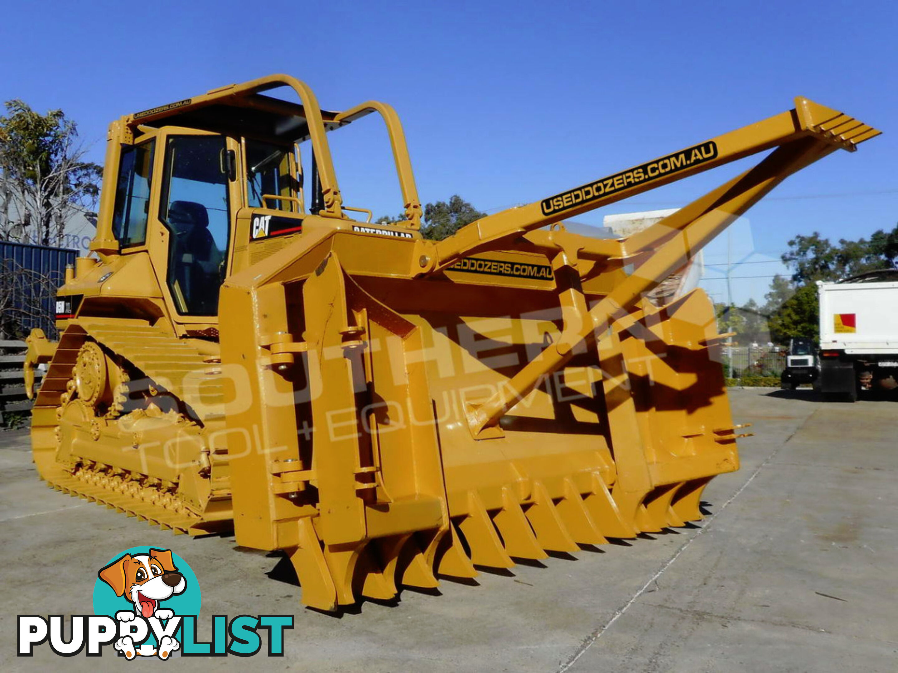 Heavy Duty Caterpillar D5M D6M Dozer Bi-Folding Stick Rake 