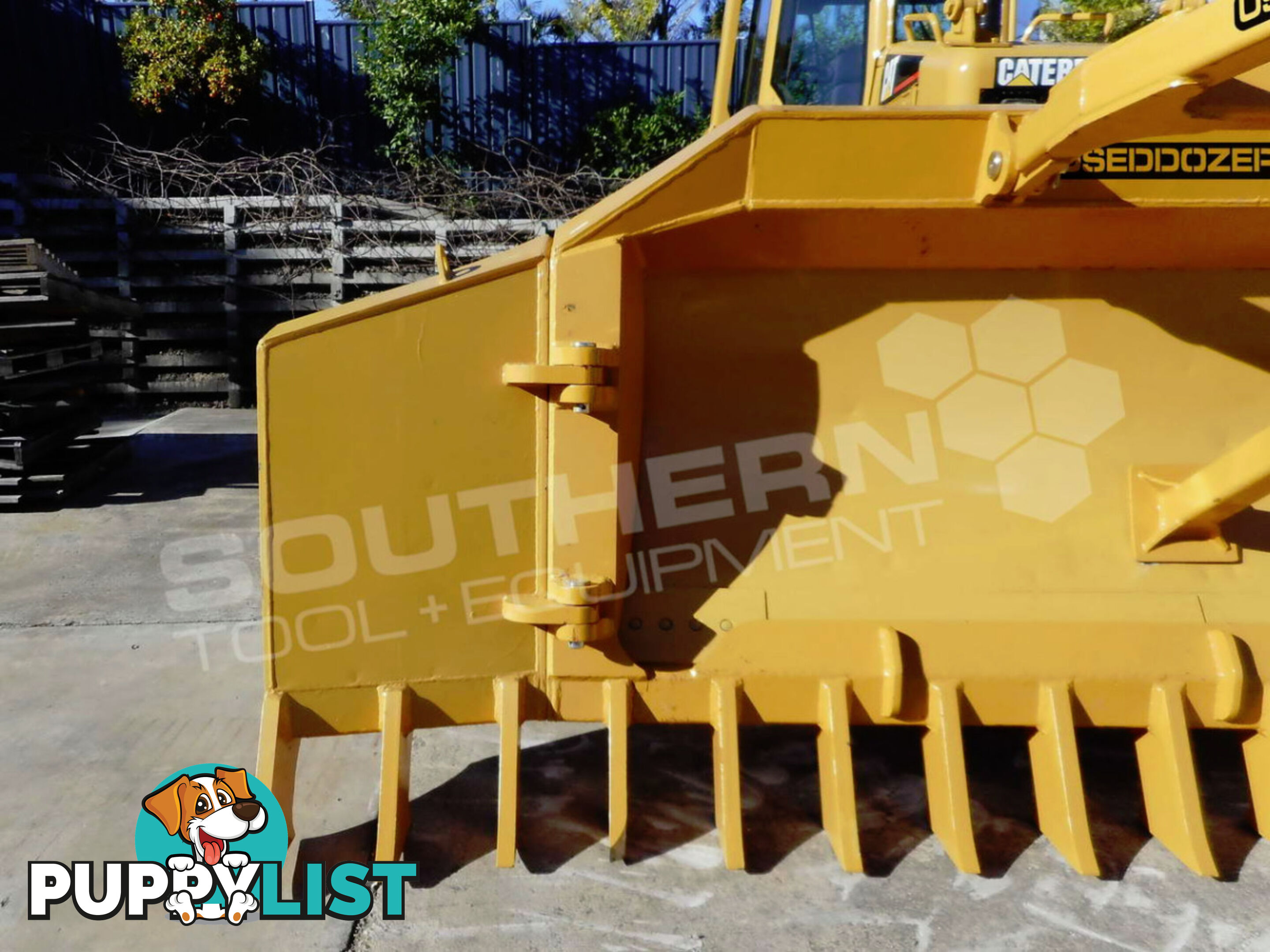 Heavy Duty Caterpillar D5M D6M Dozer Bi-Folding Stick Rake 