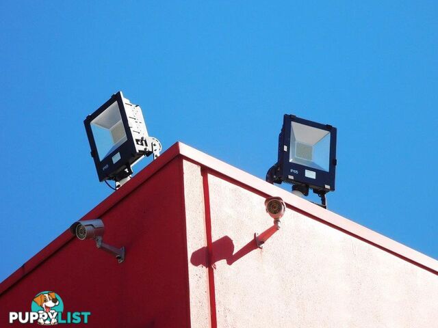 200W IP65 Water proof LED FLOOD Light - 7000k. 240V/50Hz. 