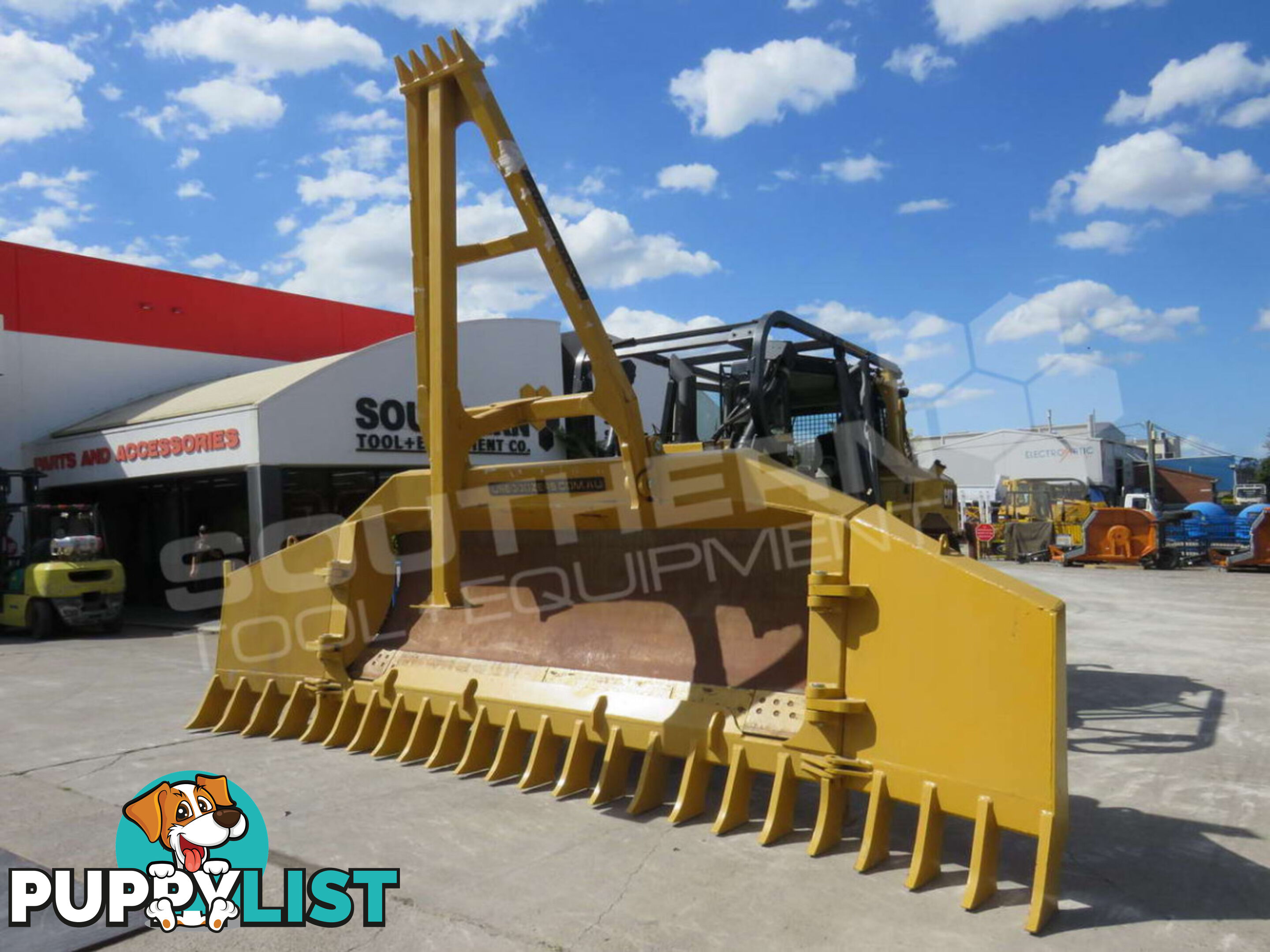 Caterpillar D6T XL VPAT Dozer w Stick Rakes & Tree Spear fitted (Stock No. 2315)