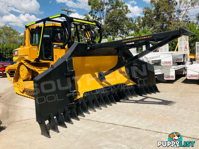 Heavy Duty Caterpillar D6T D6R Dozer Bi-Folding Stick Rake 