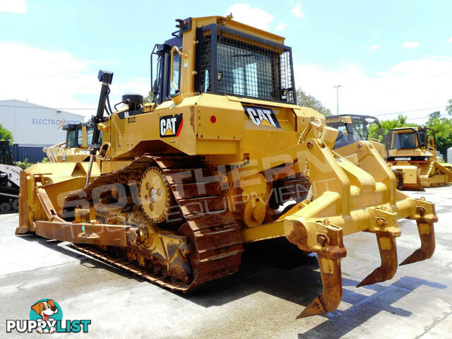 Caterpillar D6T XL Bulldozer SU Blade