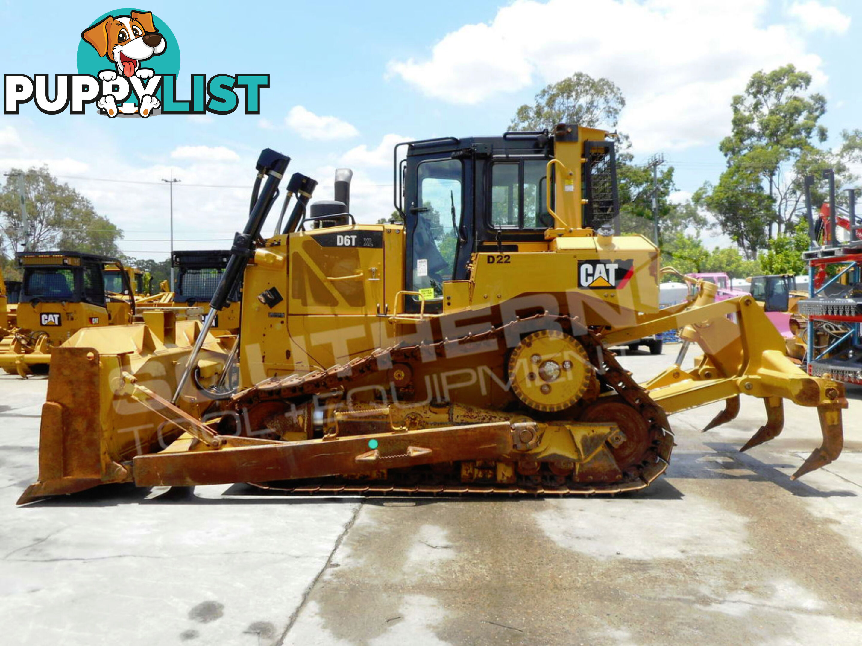 Caterpillar D6T XL Bulldozer SU Blade