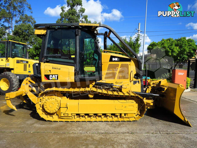 Caterpillar D4K2 XL Bulldozer (Stock No. 2276)