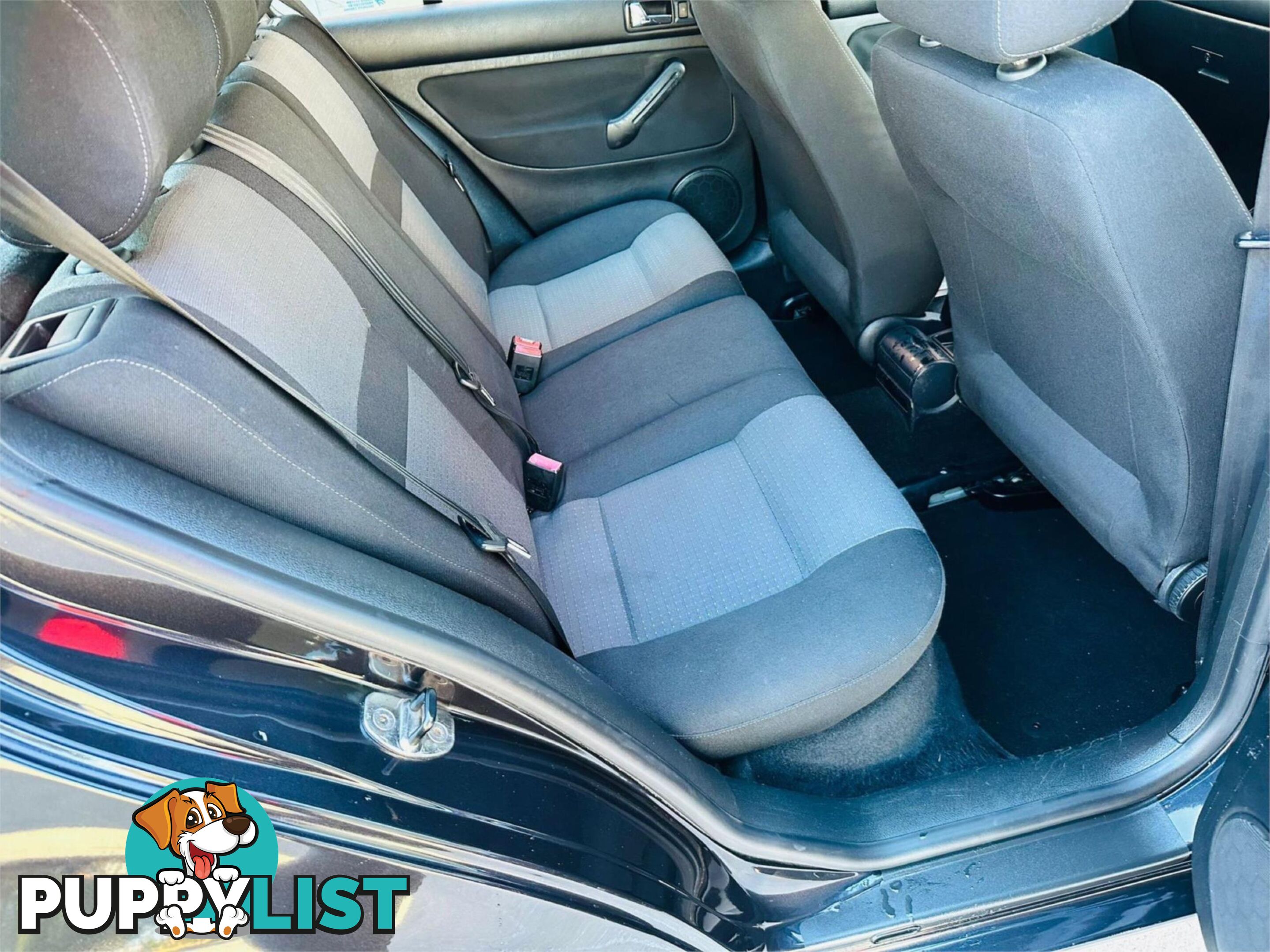 2003 VOLKSWAGEN GOLF 1.6S  5D HATCHBACK