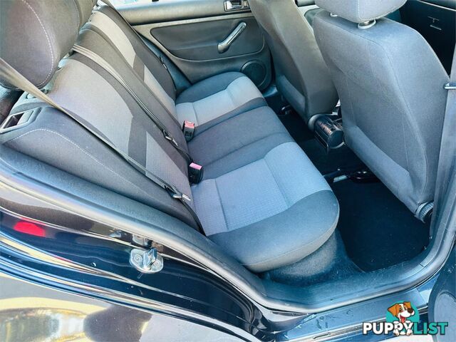 2003 VOLKSWAGEN GOLF 1.6S  5D HATCHBACK