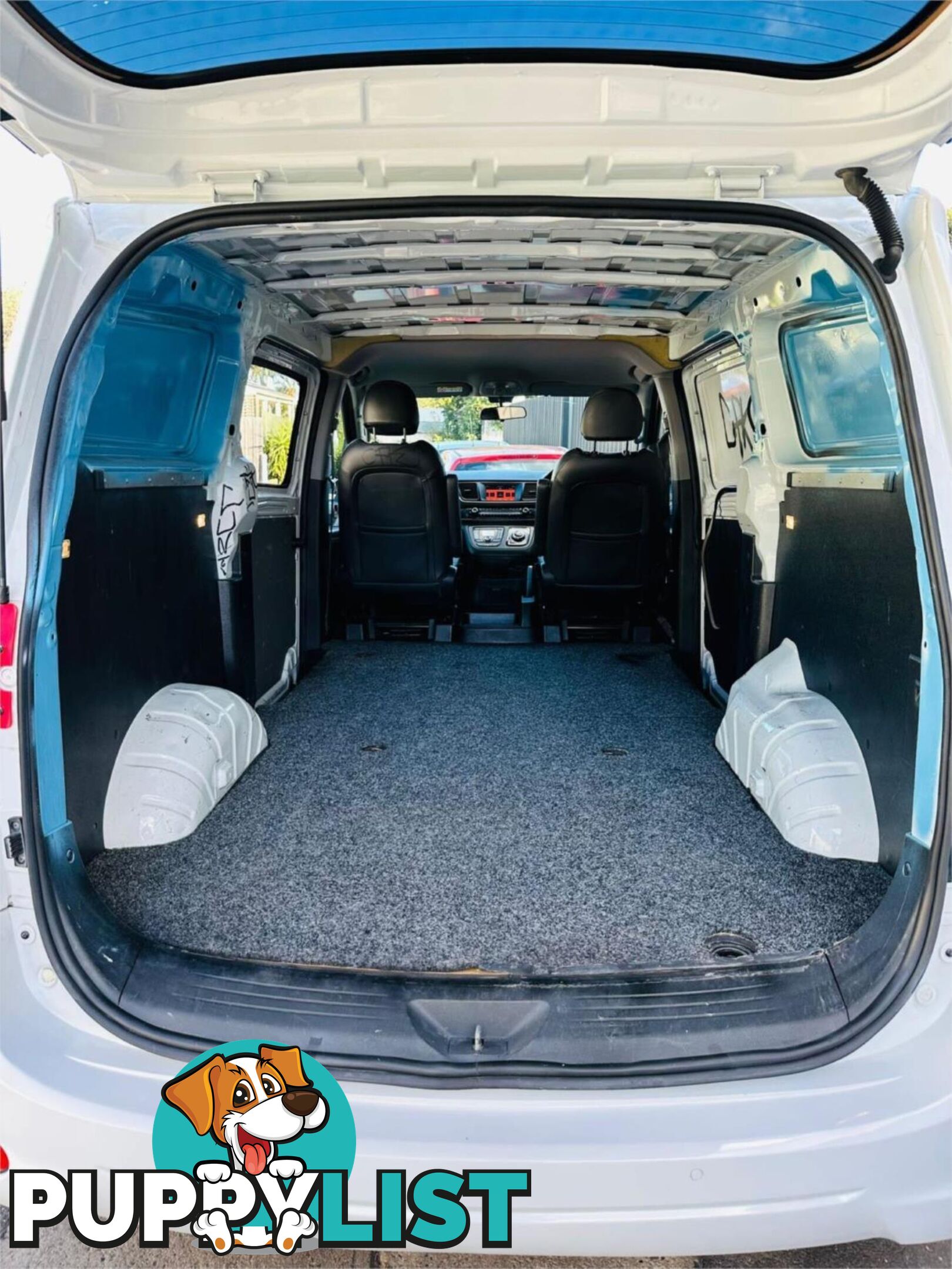 2021 LDV G10 BARNDOOR  4D VAN