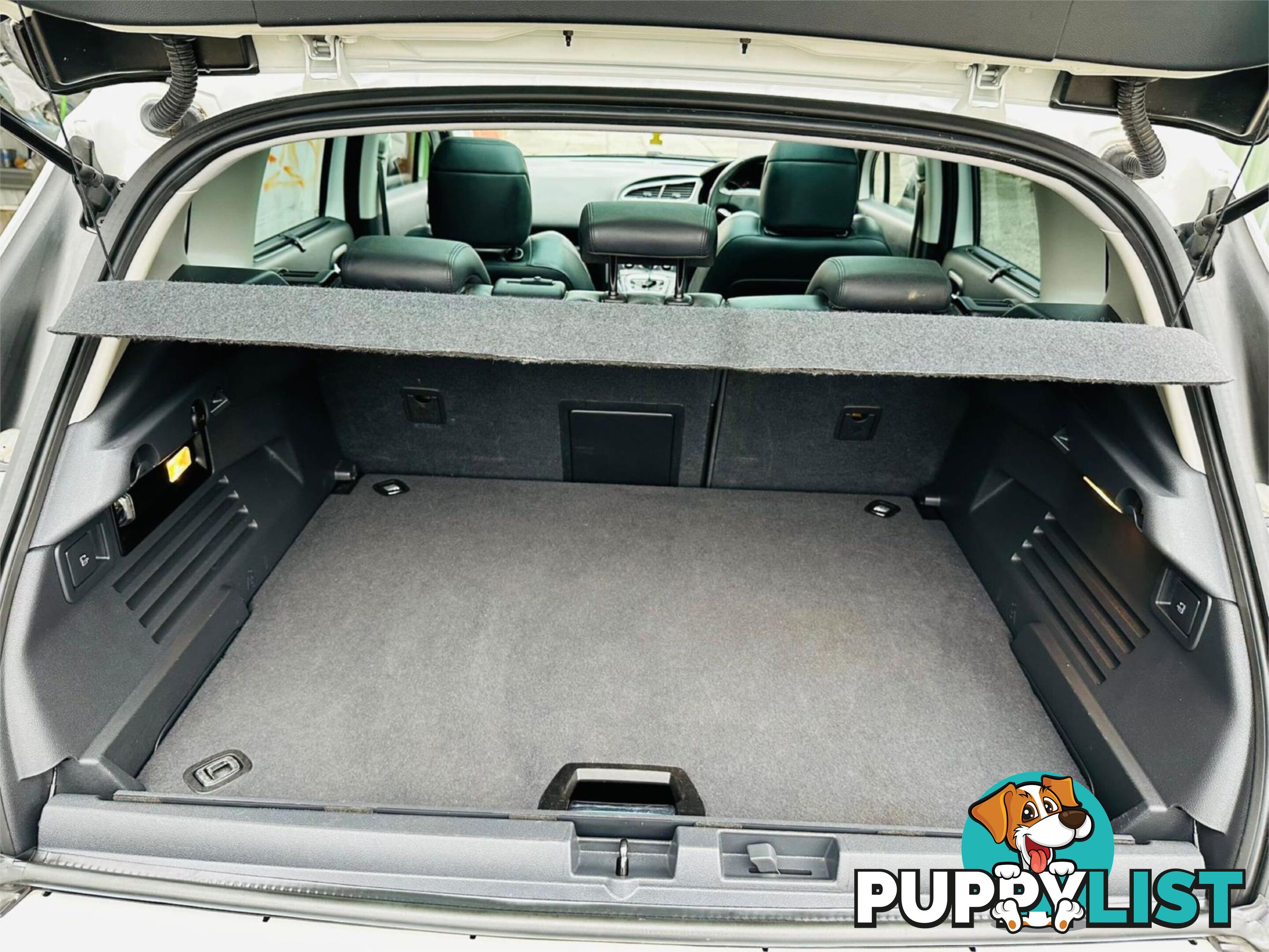3008 PEUGEOT 3008 ACTIVE1.6  4D WAGON