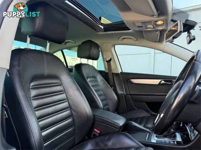 2014 VOLKSWAGEN PASSAT 130TDIHIGHLINE  4D SEDAN