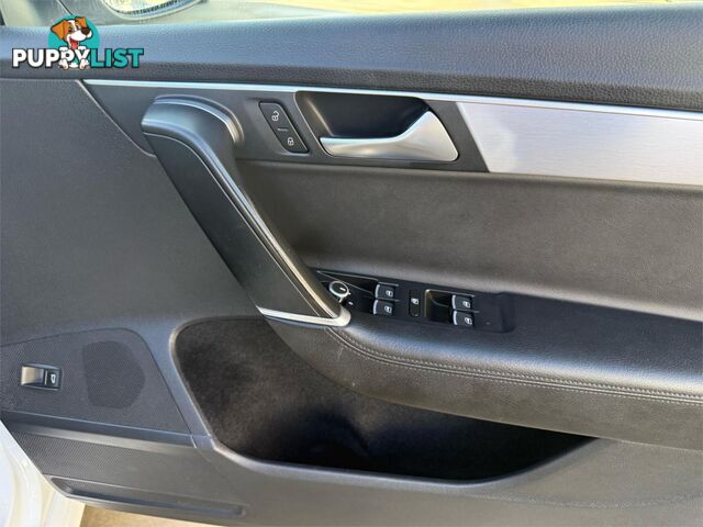 2014 VOLKSWAGEN PASSAT 130TDIHIGHLINE  4D SEDAN