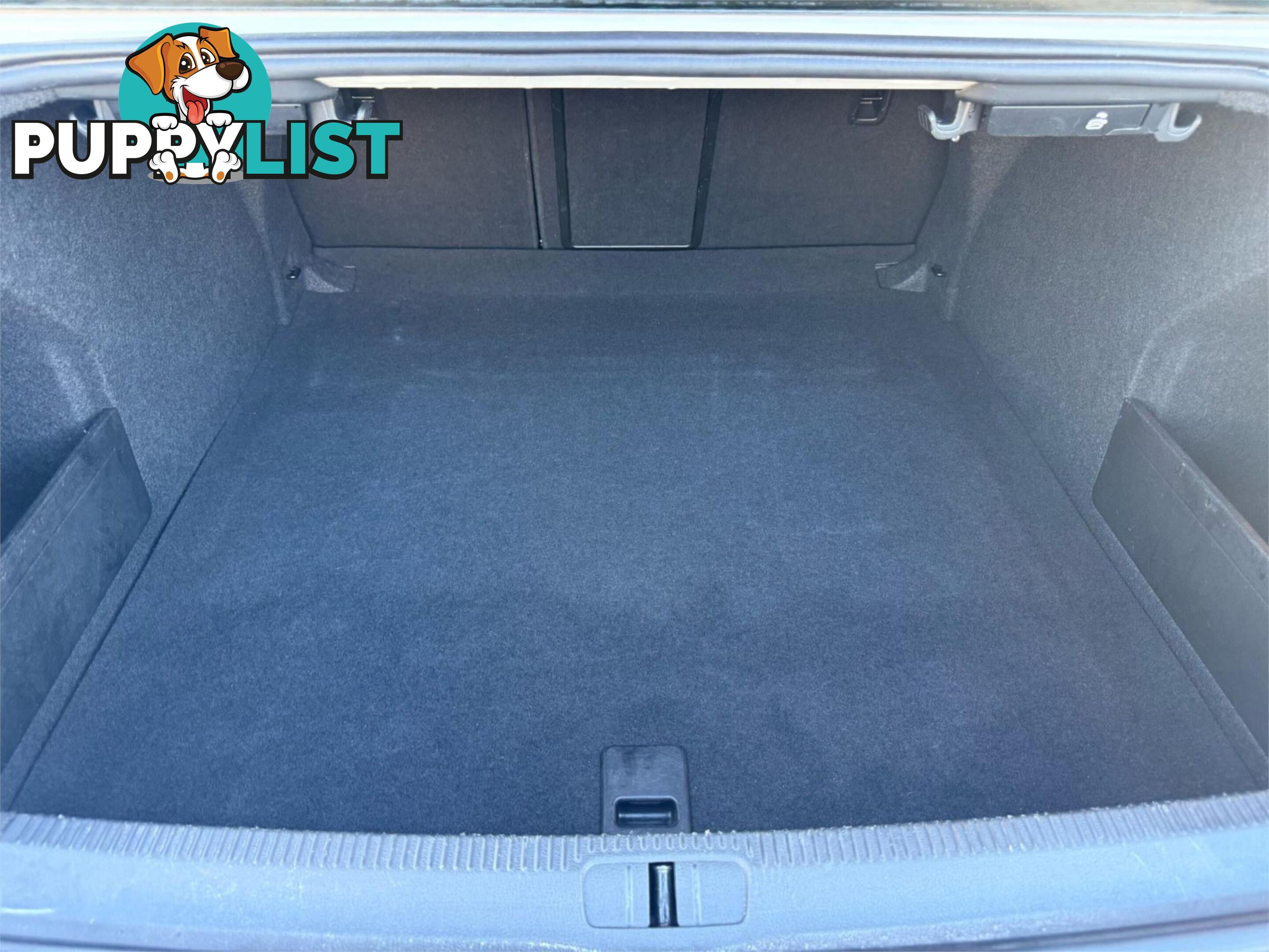 2014 VOLKSWAGEN PASSAT 130TDIHIGHLINE  4D SEDAN