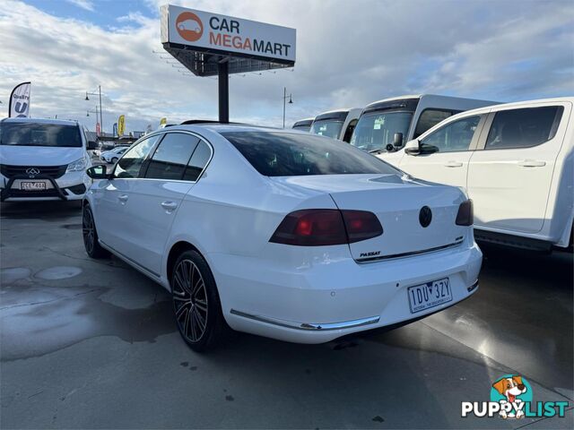 2014 VOLKSWAGEN PASSAT 130TDIHIGHLINE  4D SEDAN