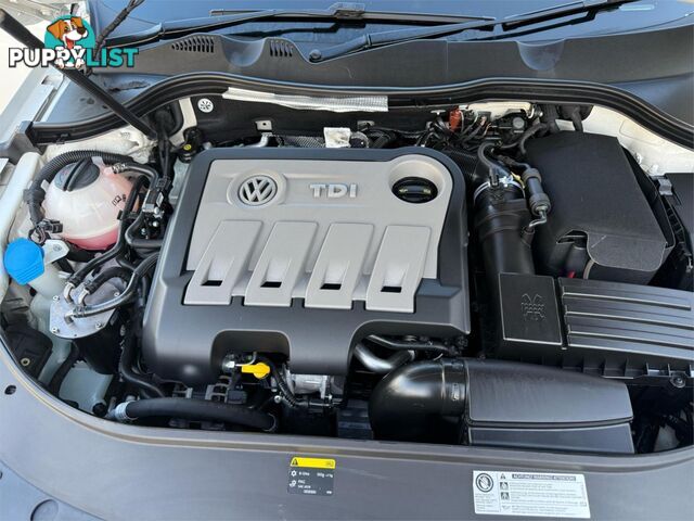 2014 VOLKSWAGEN PASSAT 130TDIHIGHLINE  4D SEDAN