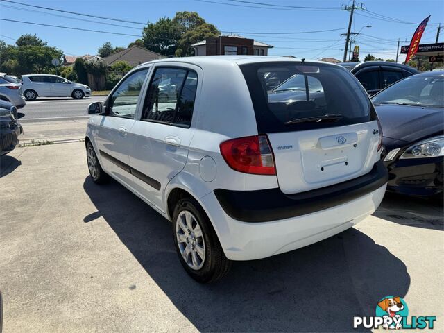 2009 HYUNDAI GETZ S  5D HATCHBACK