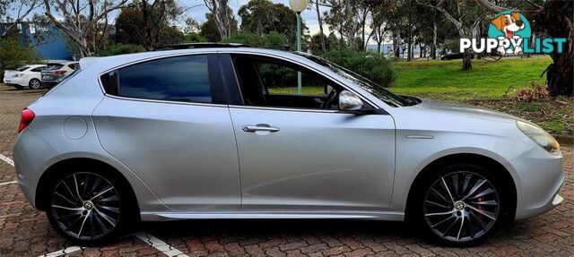 2013 ALFAROMEO GIULIETTA DISTINCTIVE  5D HATCHBACK