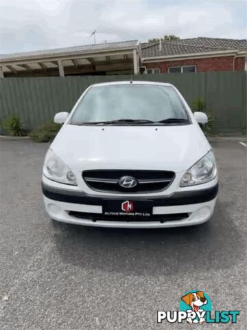 2010 HYUNDAI GETZ S  3D HATCHBACK