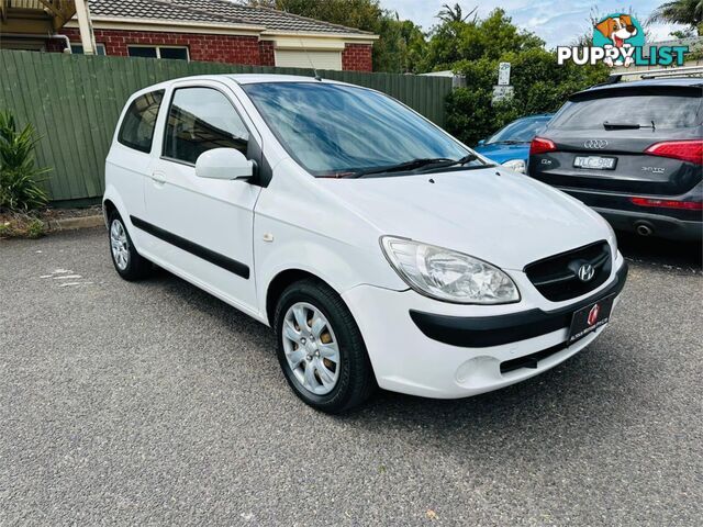 2010 HYUNDAI GETZ S  3D HATCHBACK