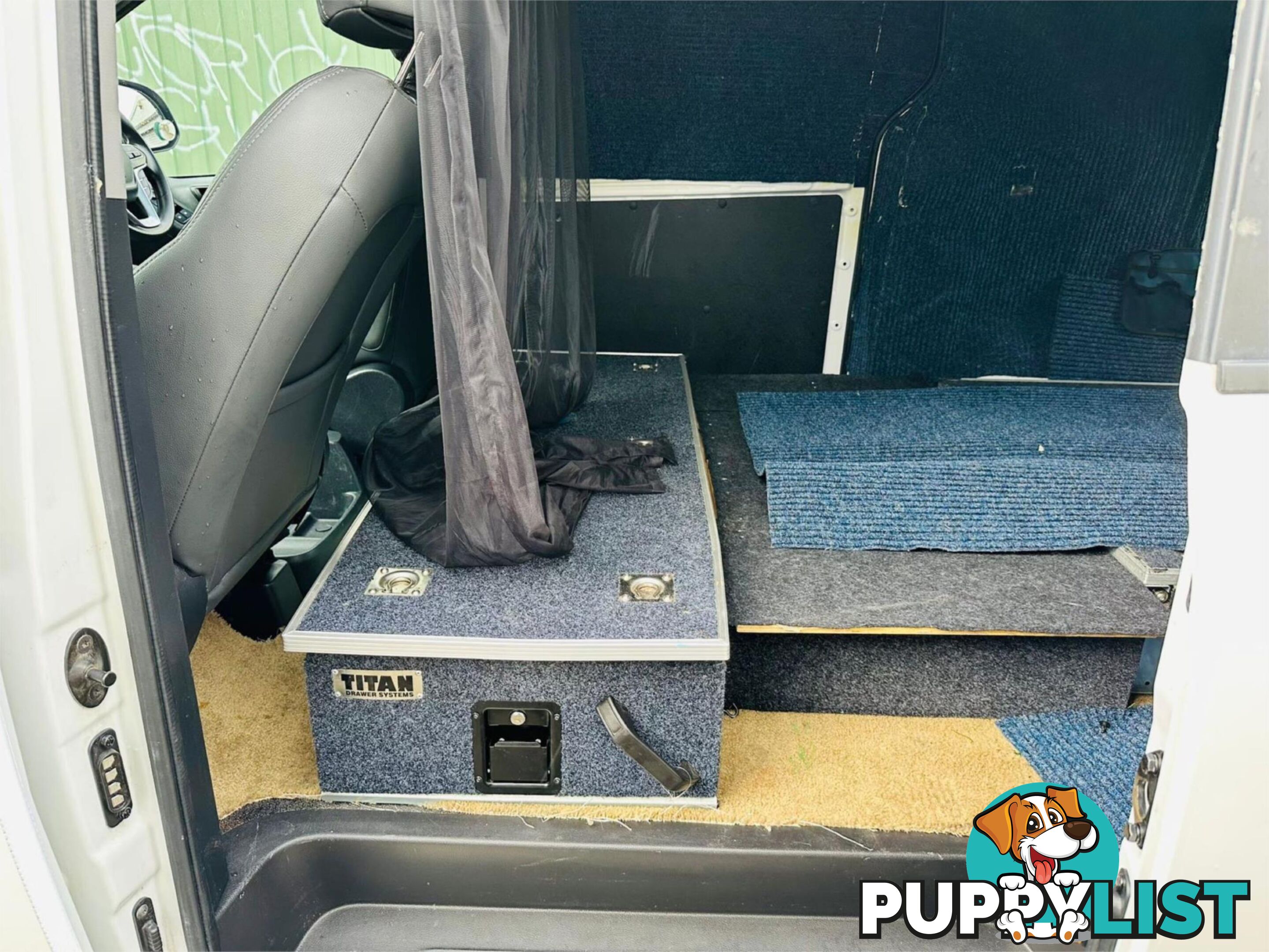 2021 LDV G10 BARNDOOR  4D VAN