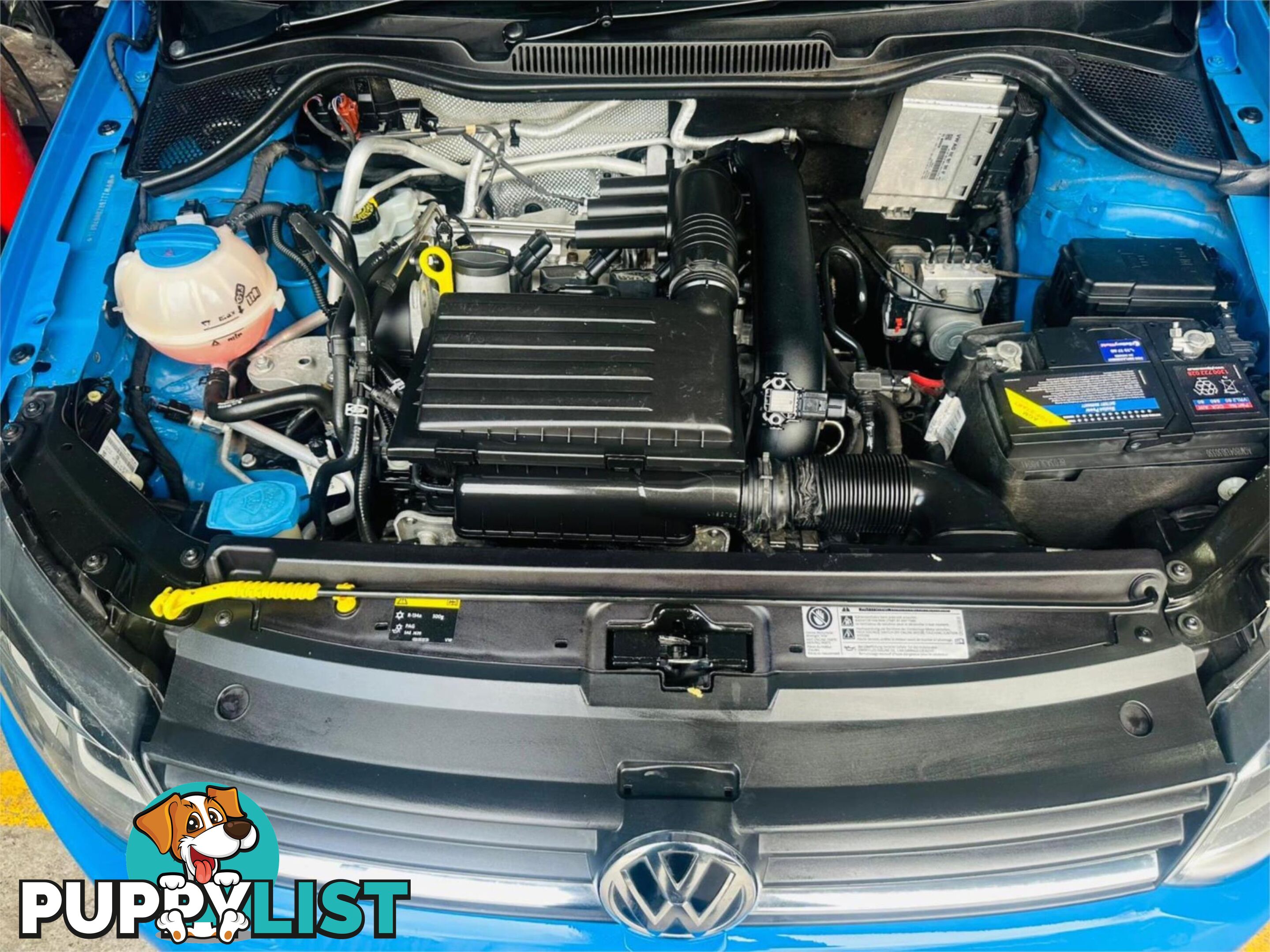 2015 VOLKSWAGEN POLO 81TSICOMFORTLINE  5D HATCHBACK
