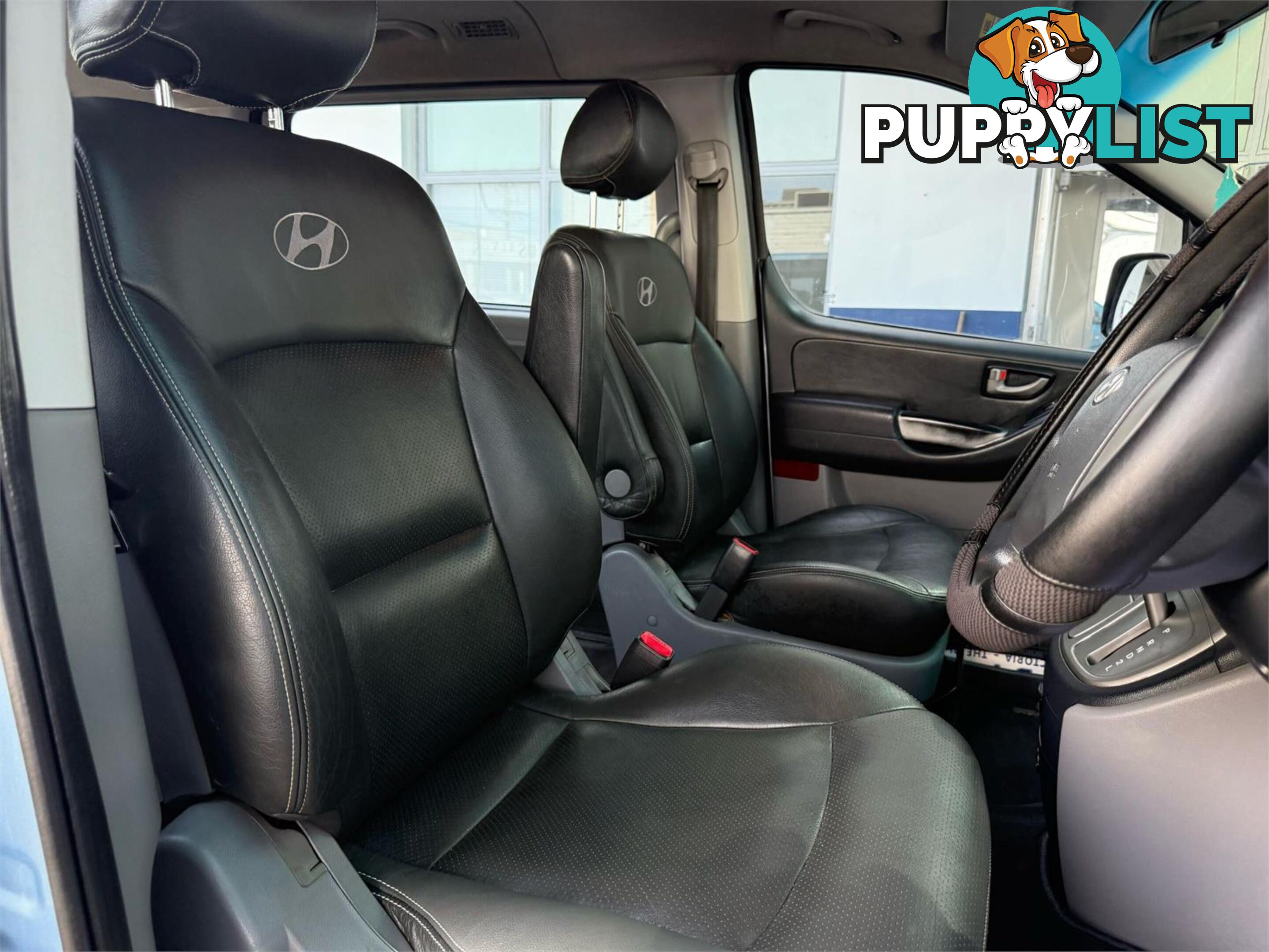 2010 HYUNDAI IMAX   4D WAGON