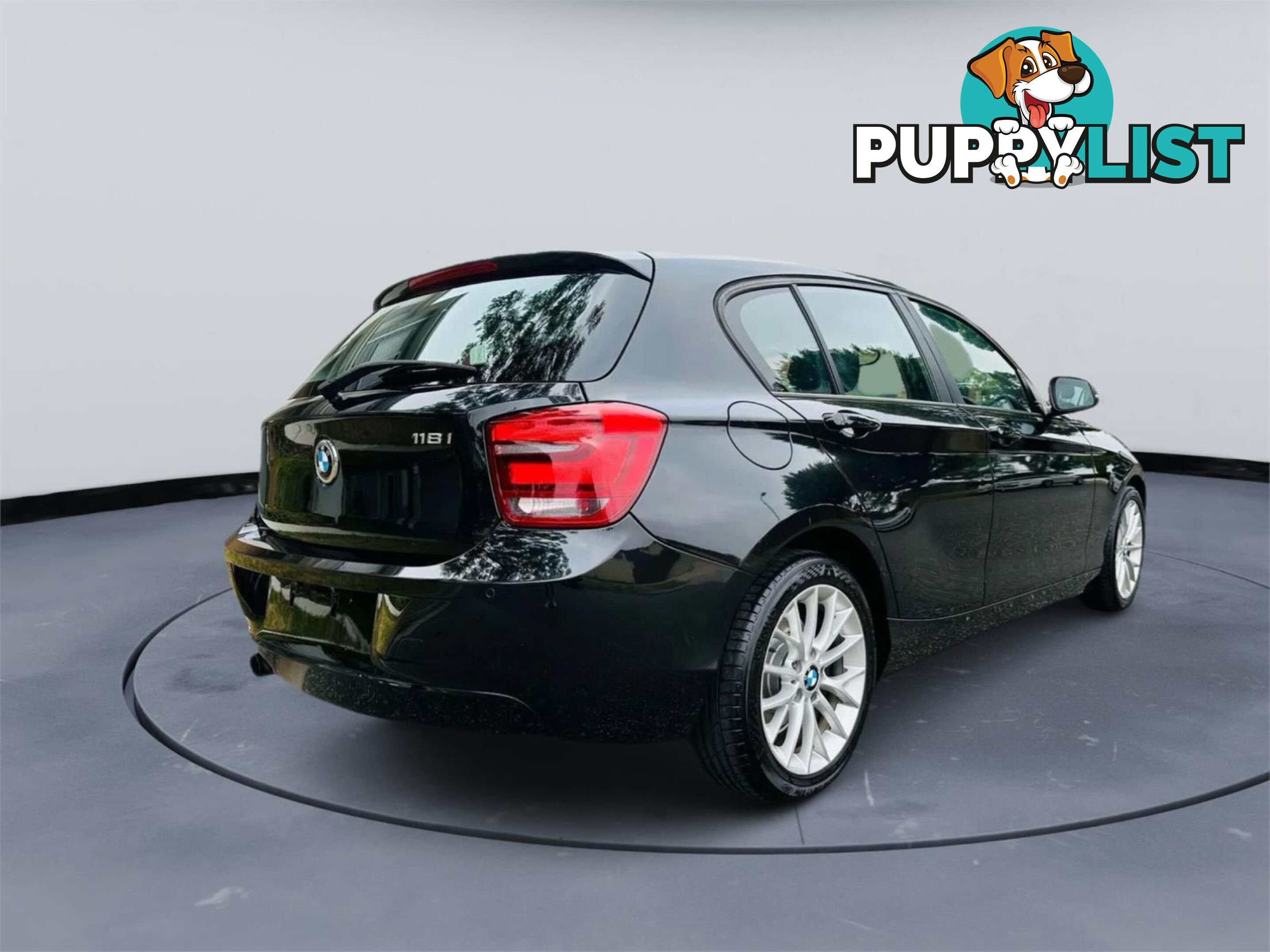 2013 BMW 1 18I  5D HATCHBACK