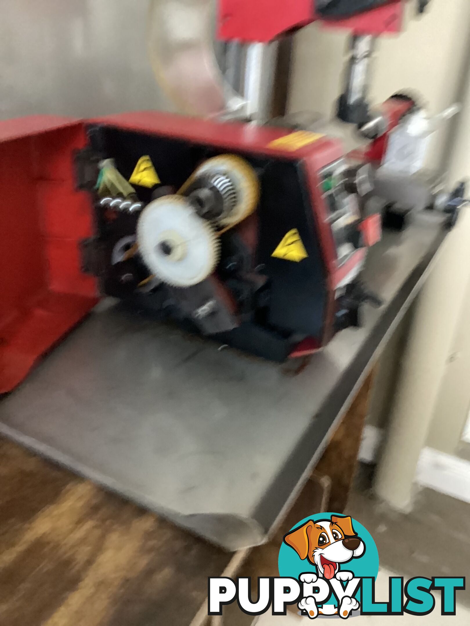 bench lathe with 3 jaw chuck and vertical milling attatchment.